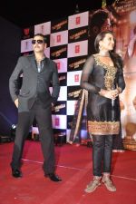 Sonakshi Sinha, Akshay Kumar at the First look & trailer launch of Once Upon A Time In Mumbaai Again in Filmcity, Mumbai on 29th May 2013 (6.JPG